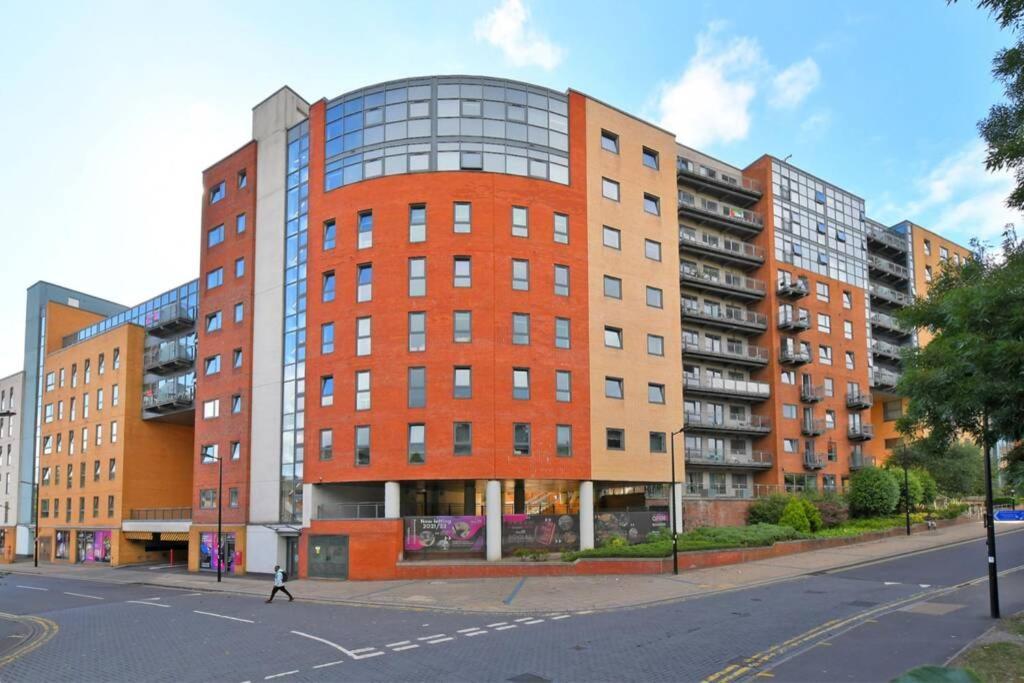 Modern, City Centre, Studio Apartment With Free Wifi, Gym Access, Netflix - West One Sheffield Eksteriør bilde